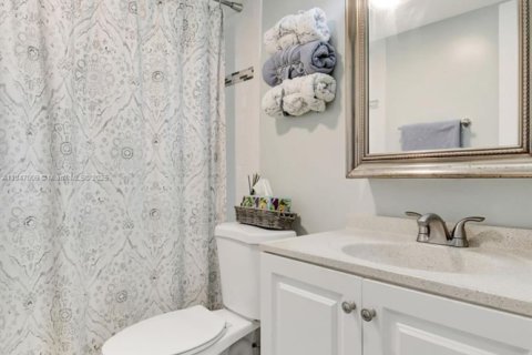 Copropriété à vendre à Fort Lauderdale, Floride: 2 chambres, 95.69 m2 № 1845503 - photo 23