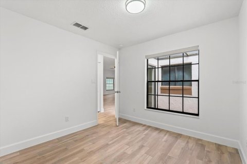House in Orlando, Florida 3 bedrooms, 160.35 sq.m. № 1858322 - photo 18