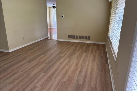 Casa en alquiler en Clearwater, Florida, 3 dormitorios, 161.84 m2 № 1907421 - foto 3