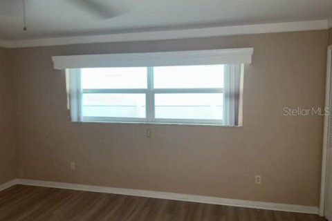 Casa en alquiler en Clearwater, Florida, 3 dormitorios, 161.84 m2 № 1907421 - foto 12