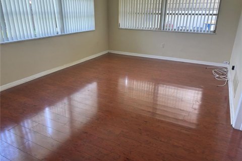 Casa en alquiler en Clearwater, Florida, 3 dormitorios, 161.84 m2 № 1907421 - foto 8