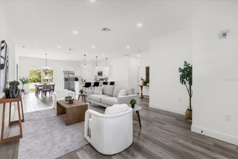 Casa en alquiler en Ocala, Florida, 4 dormitorios, 173.26 m2 № 2108515 - foto 4