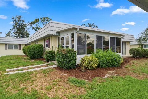 Condo in Sun City Center, Florida, 1 bedroom  № 2212942 - photo 19