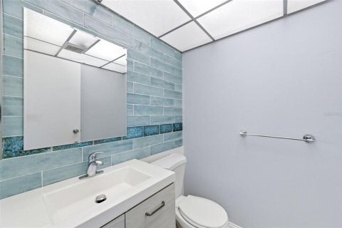 Condo in Sun City Center, Florida, 1 bedroom  № 2212942 - photo 15