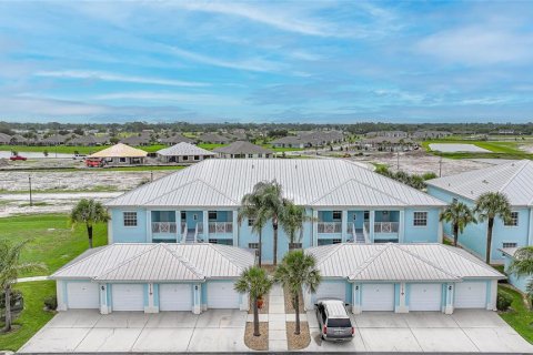 Copropriété à vendre à North Port, Floride: 2 chambres, 108.51 m2 № 1773046 - photo 1