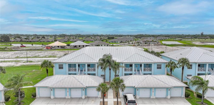 Condominio en North Port, Florida, 2 dormitorios № 1773046