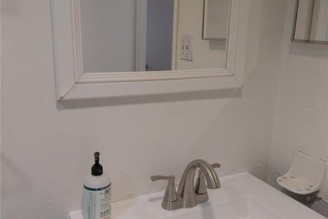 Condominio en alquiler en Tampa, Florida, 2 dormitorios, 88.26 m2 № 2199418 - foto 27