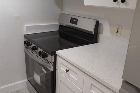 Condominio en alquiler en Tampa, Florida, 2 dormitorios, 88.26 m2 № 2199418 - foto 7