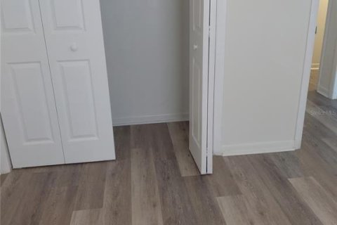 Condominio en alquiler en Tampa, Florida, 2 dormitorios, 88.26 m2 № 2199418 - foto 23