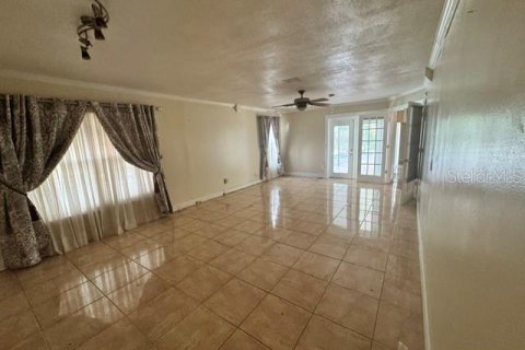 House in Kissimmee, Florida 4 bedrooms, 170.2 sq.m. № 2424189 - photo 27