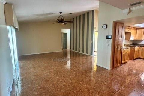 House in Kissimmee, Florida 4 bedrooms, 170.2 sq.m. № 2424189 - photo 26