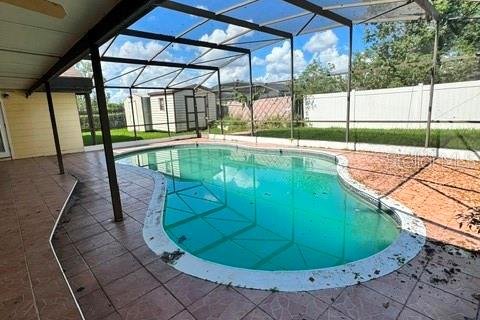 House in Kissimmee, Florida 4 bedrooms, 170.2 sq.m. № 2424189 - photo 12