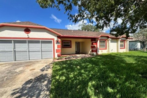 House in Kissimmee, Florida 4 bedrooms, 170.2 sq.m. № 2424189 - photo 2