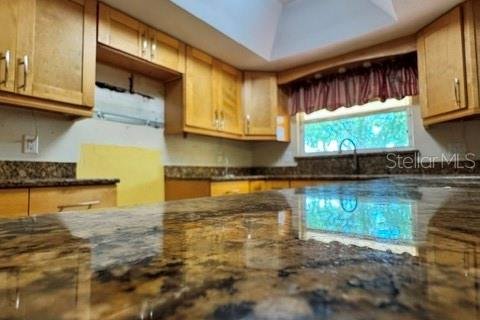 House in Kissimmee, Florida 4 bedrooms, 170.2 sq.m. № 2424189 - photo 13
