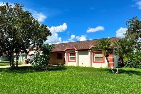 House in Kissimmee, Florida 4 bedrooms, 170.2 sq.m. № 2424189 - photo 5