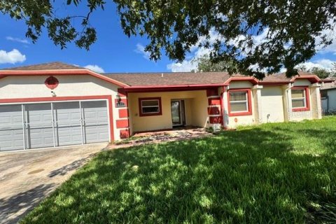 House in Kissimmee, Florida 4 bedrooms, 170.2 sq.m. № 2424189 - photo 3