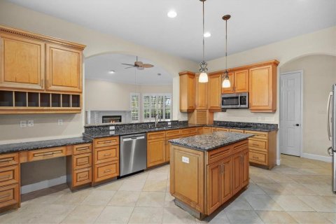 Casa en venta en Bradenton, Florida, 5 dormitorios, 376.16 m2 № 2217121 - foto 14