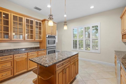 Casa en venta en Bradenton, Florida, 5 dormitorios, 376.16 m2 № 2217121 - foto 17