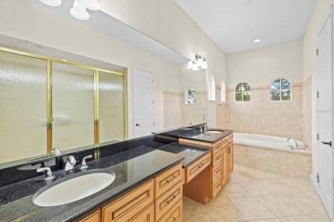 Casa en venta en Bradenton, Florida, 5 dormitorios, 376.16 m2 № 2217121 - foto 28