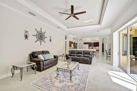 House in Bradenton, Florida 3 bedrooms, 284.75 sq.m. № 1327222 - photo 21