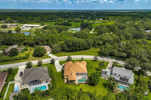 House in Bradenton, Florida 3 bedrooms, 284.75 sq.m. № 1327222 - photo 3