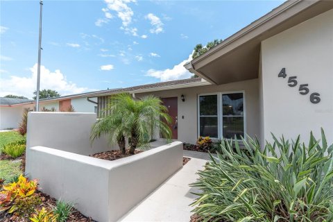 House in Clearwater, Florida 3 bedrooms, 172.71 sq.m. № 1846867 - photo 2