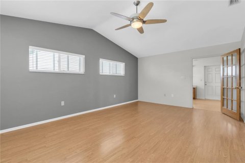 House in Clearwater, Florida 3 bedrooms, 172.71 sq.m. № 1846867 - photo 17
