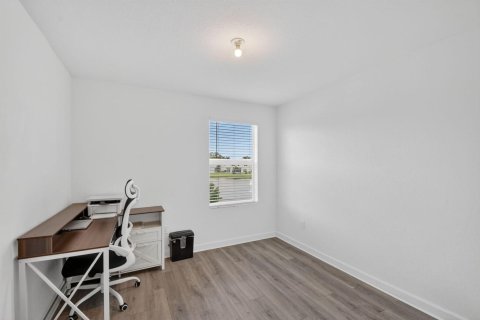 Купить таунхаус в Лейк-Уорт, Флорида 4 комнаты, 171.96м2, № 2083363 - фото 29