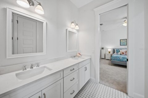 Villa ou maison à vendre à Tampa, Floride: 5 chambres, 295.15 m2 № 2429267 - photo 25