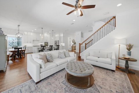 Villa ou maison à vendre à Tampa, Floride: 5 chambres, 295.15 m2 № 2429267 - photo 9