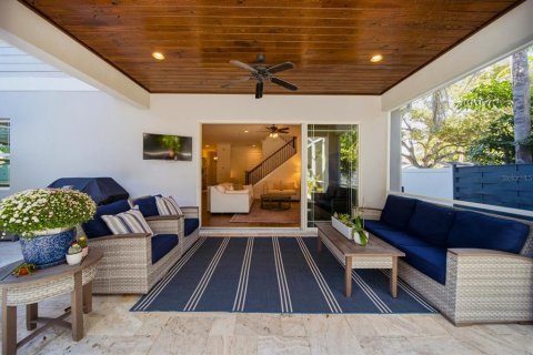 Villa ou maison à vendre à Tampa, Floride: 5 chambres, 295.15 m2 № 2429267 - photo 10