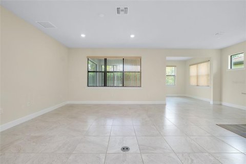 House in North Port, Florida 2 bedrooms, 172.24 sq.m. № 1626300 - photo 13