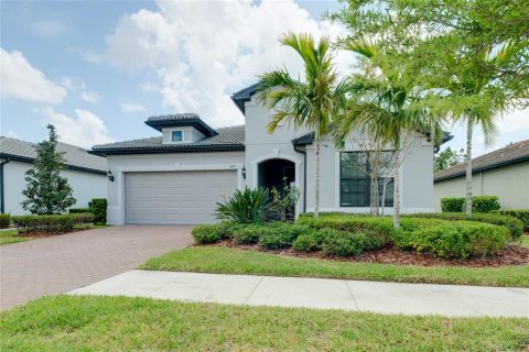 House in North Port, Florida 2 bedrooms, 172.24 sq.m. № 1626300 - photo 4