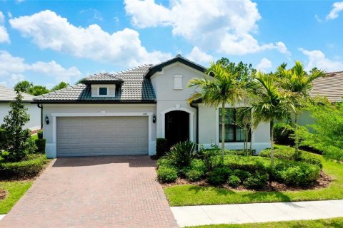 House in North Port, Florida 2 bedrooms, 172.24 sq.m. № 1626300 - photo 1