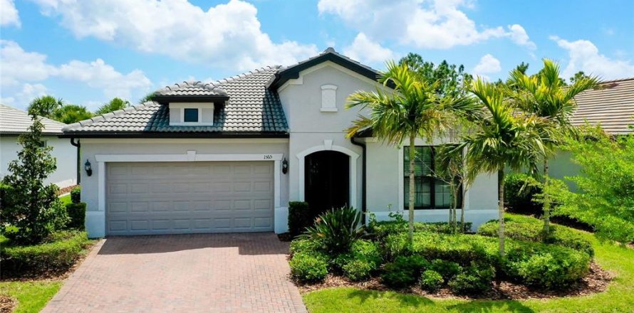 House in North Port, Florida 2 bedrooms, 172.24 sq.m. № 1626300