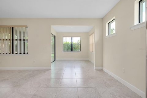 House in North Port, Florida 2 bedrooms, 172.24 sq.m. № 1626300 - photo 30