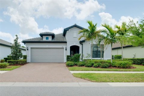 House in North Port, Florida 2 bedrooms, 172.24 sq.m. № 1626300 - photo 3