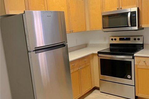Condominio en alquiler en Orlando, Florida, 1 dormitorio, 71.07 m2 № 2204371 - foto 2