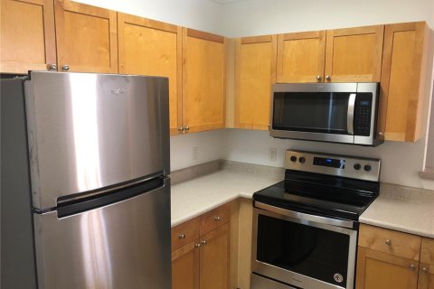 Condominio en alquiler en Orlando, Florida, 1 dormitorio, 71.07 m2 № 2204371 - foto 4