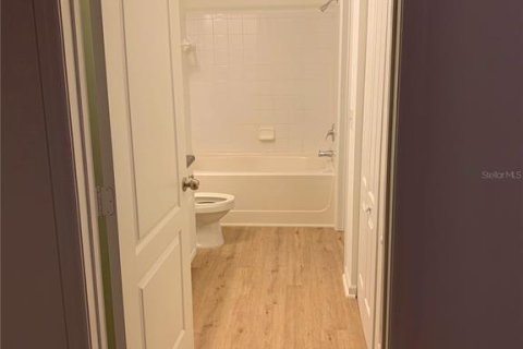 Condominio en alquiler en Orlando, Florida, 1 dormitorio, 71.07 m2 № 2204371 - foto 10