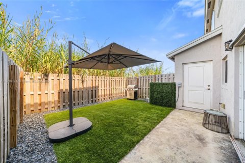 Adosado en venta en Florida City, Florida, 3 dormitorios, 136.01 m2 № 2035771 - foto 23