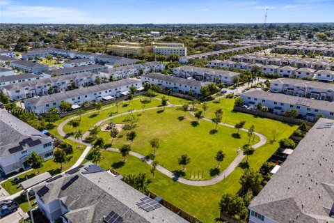 Adosado en venta en Florida City, Florida, 3 dormitorios, 136.01 m2 № 2035771 - foto 29