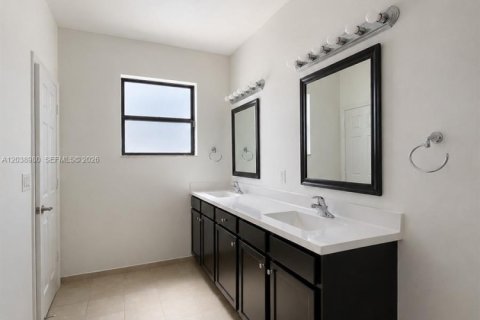 Touwnhouse à louer à Miami, Floride: 3 chambres, 157.93 m2 № 2086602 - photo 18