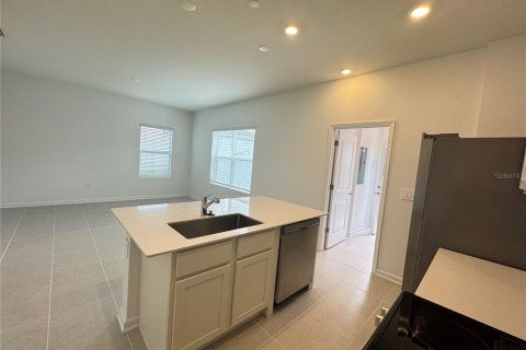 Adosado en alquiler en Apopka, Florida, 3 dormitorios, 141.03 m2 № 1900822 - foto 12