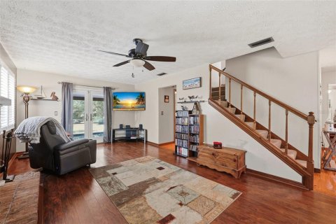 Villa ou maison à vendre à Kissimmee, Floride: 3 chambres, 160.54 m2 № 2258268 - photo 11