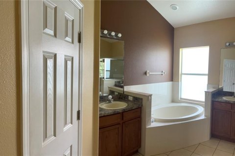 Casa en alquiler en Lakeland, Florida, 3 dormitorios, 193.42 m2 № 1906413 - foto 29