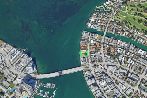Commercial property in Miami Beach, Florida № 2087942 - photo 6