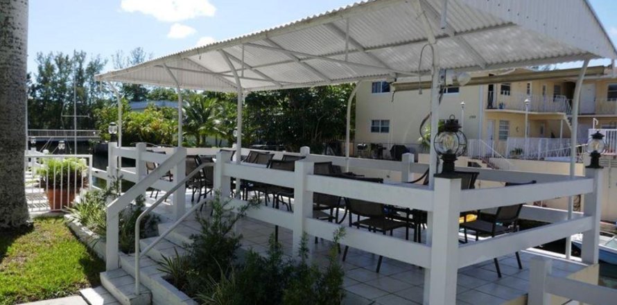 Condo à North Miami, Floride, 1 chambre № 1068427