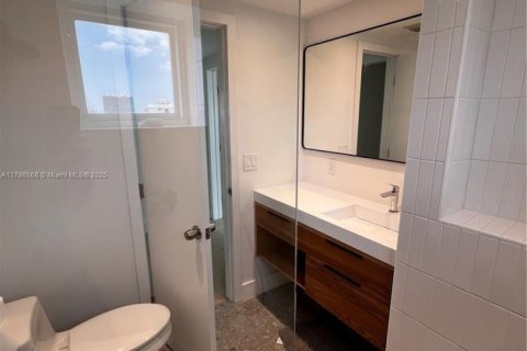 Condo in Bay Harbor Islands, Florida, 2 bedrooms  № 1701740 - photo 11