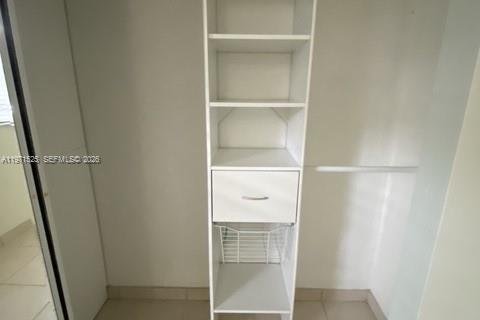 Condo in Miami, Florida, 1 bedroom № 2032563 - photo 19